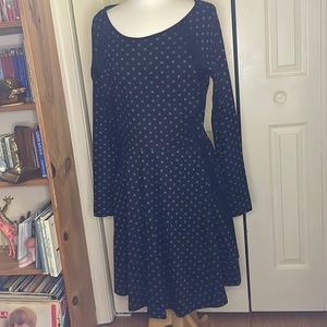 Black and gray polka dot jersey dress